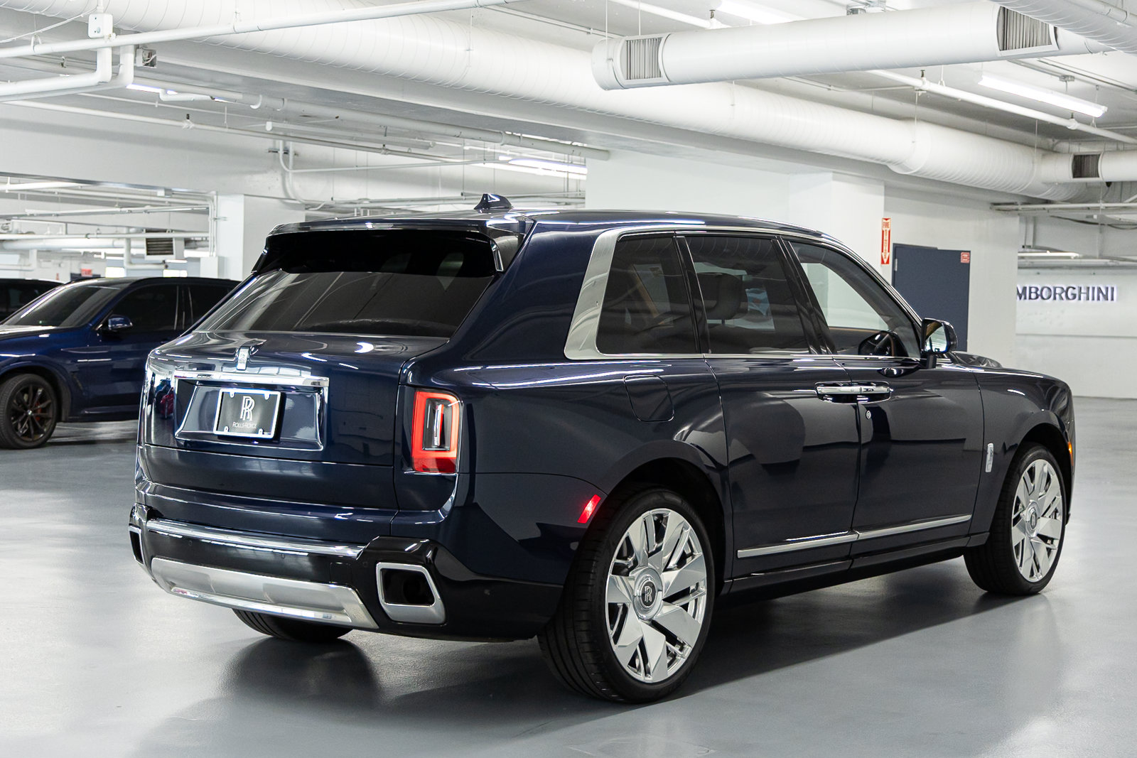 Certified 2025 Rolls-Royce Cullinan AWD/4WD image 6