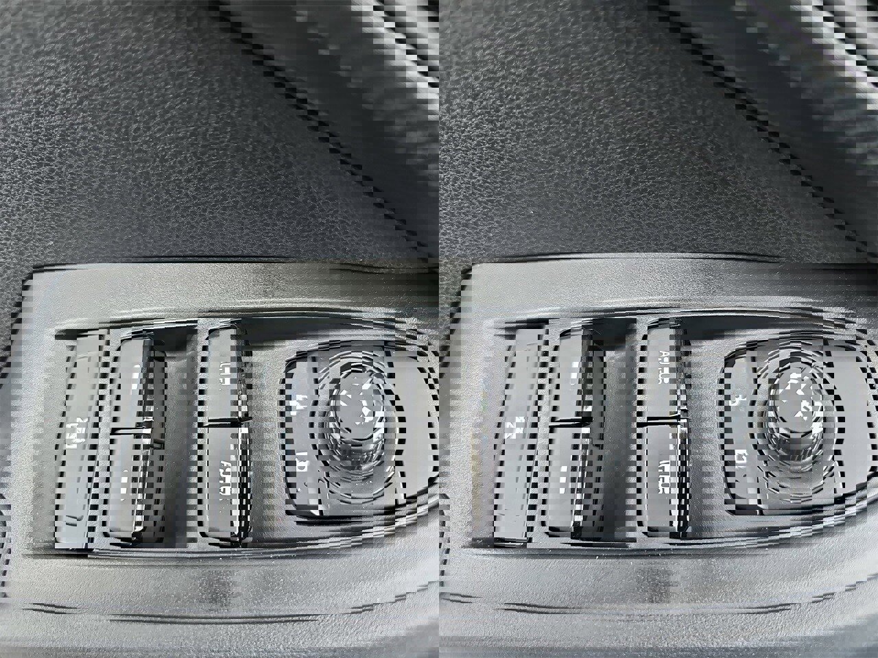 Used 2025 Subaru Crosstrek 2.0i Premium image 27