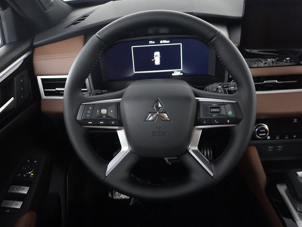 New 2025 Mitsubishi Outlander SEL image 46