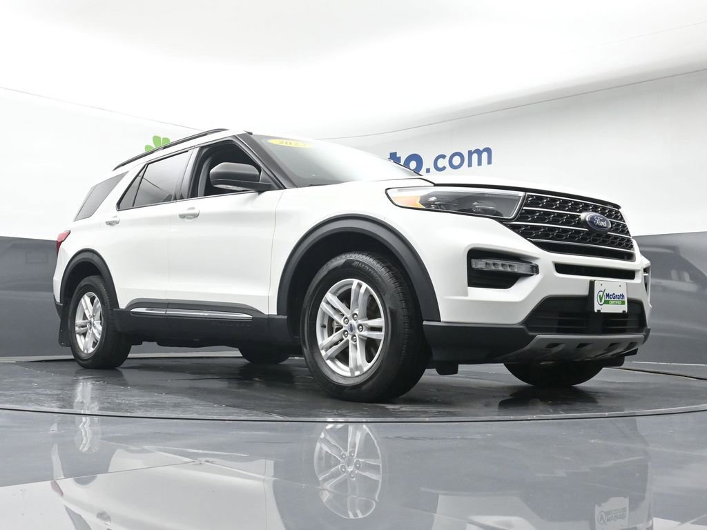 Used 2022 Ford Explorer XLT w/ Equipment Group 202A image 27