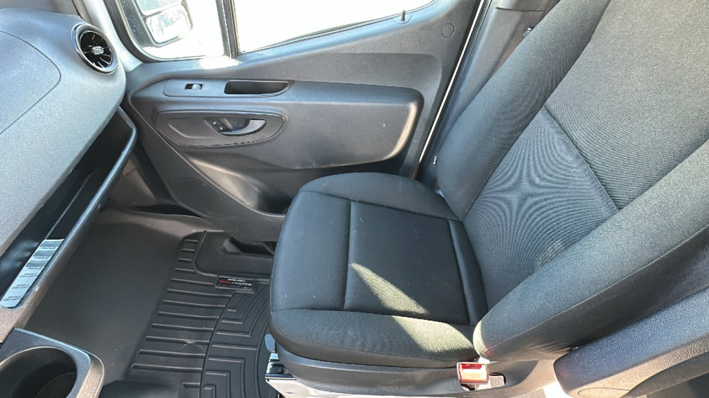 Used 2019 Mercedes-Benz Sprinter 144 Cargo image 12