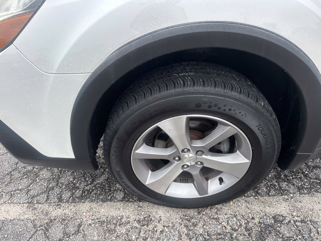 Used 2014 Subaru Outback 2.5i Limited AWD/4WD image 10