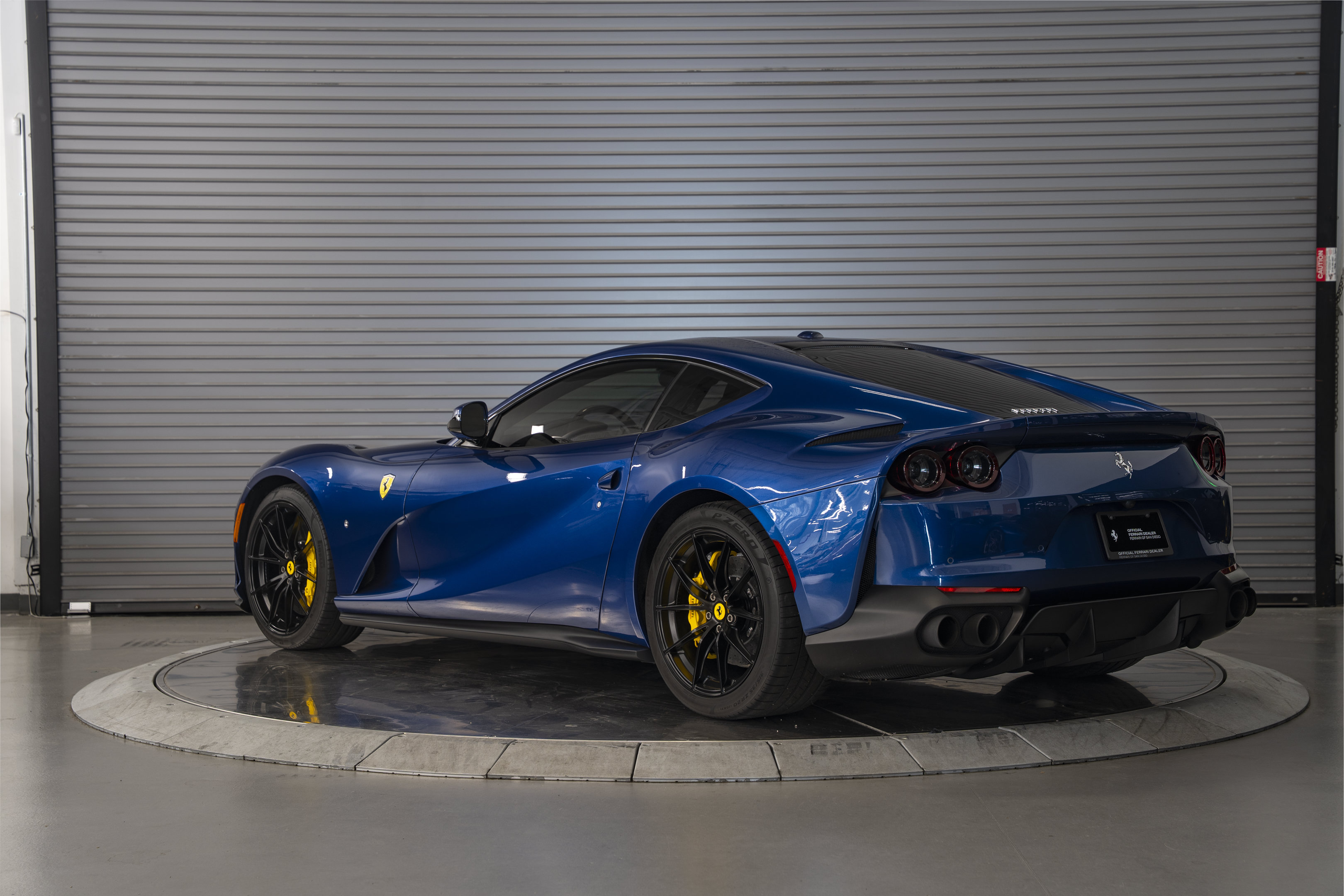 Used 2019 Ferrari 812 Superfast RWD image 3