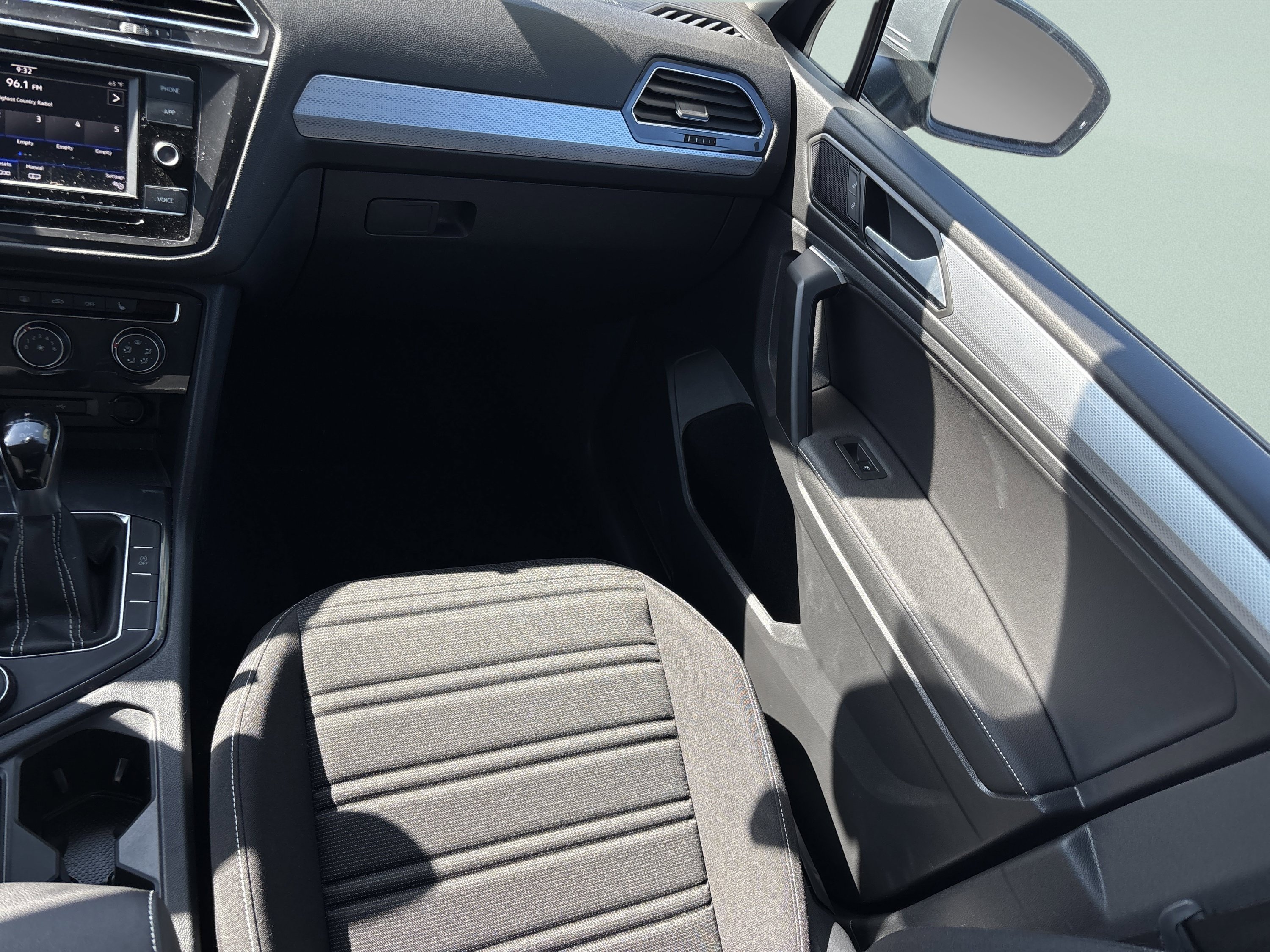 Used 2023 Volkswagen Tiguan S w/ Driver Assistance Package AWD/4WD image 24
