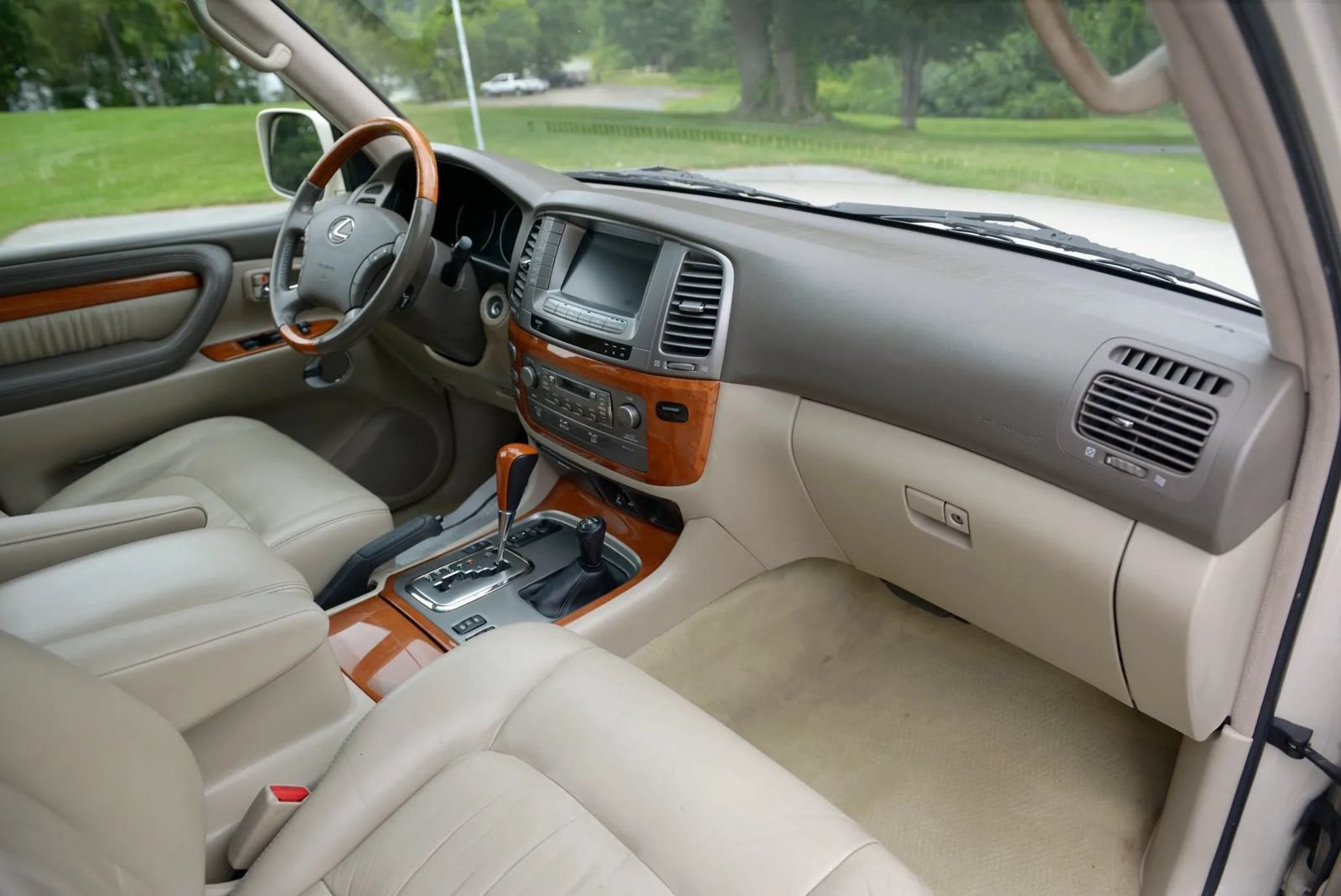 Used 2005 Lexus LX 470 4WD image 47