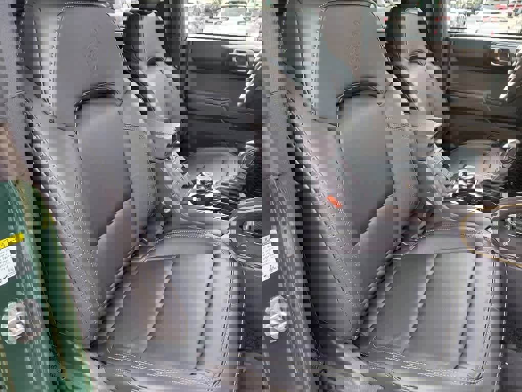 New 2025 Ford Bronco Badlands image 23