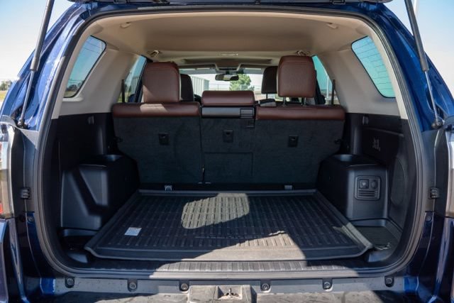 Used 2018 Toyota 4Runner Limited AWD/4WD image 11