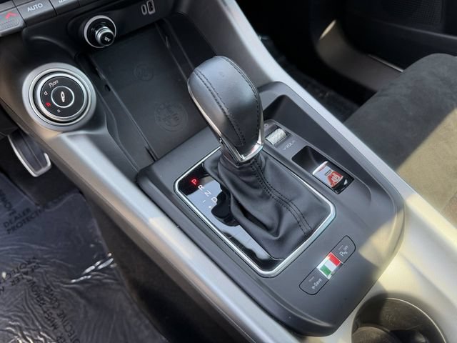 Used 2024 Alfa Romeo Tonale Veloce w/ Active Assist Package AWD/4WD image 23