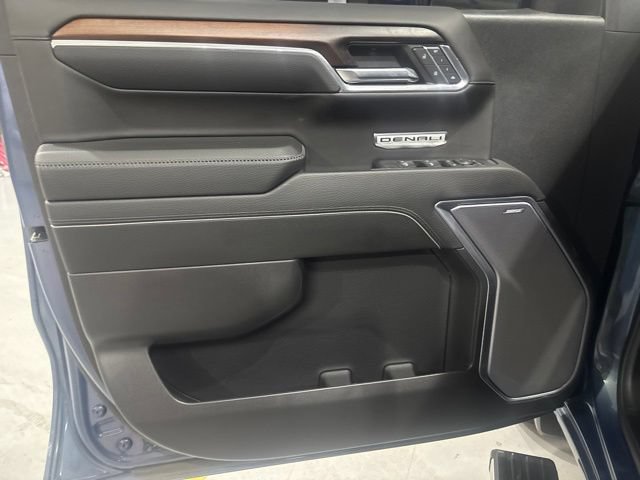 Used 2024 GMC Sierra 1500 Denali AWD/4WD image 11