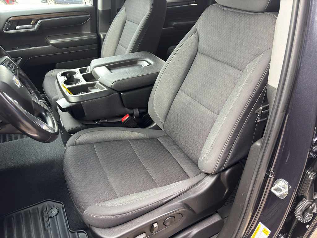 Used 2022 Chevrolet Silverado 1500 LT AWD/4WD image 9