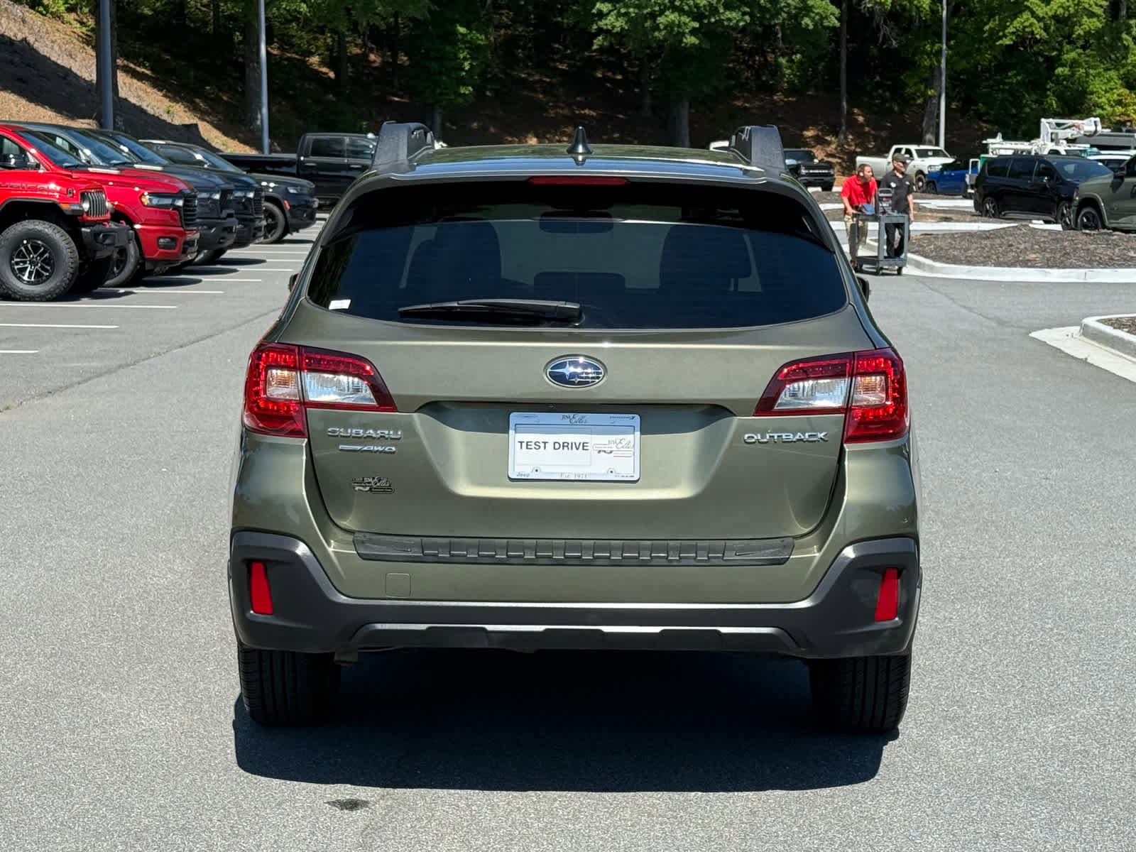 Used 2018 Subaru Outback 2.5i Limited w/ Popular Package #2 AWD/4WD image 4