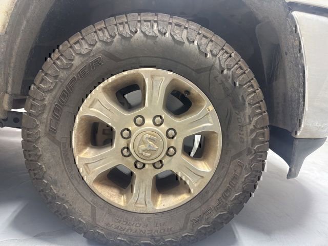 Used 2024 RAM 2500 Big Horn AWD/4WD image 4
