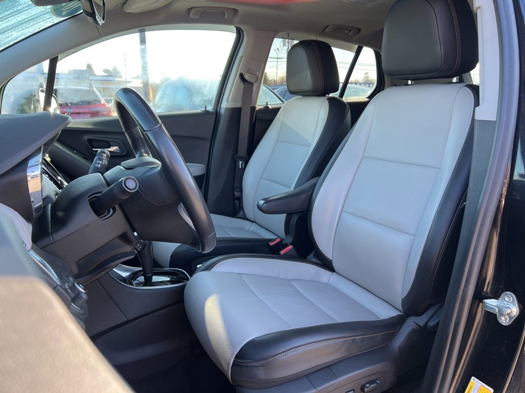 Used 2020 Chevrolet Trax Premier w/ LPO, Protection Package image 18