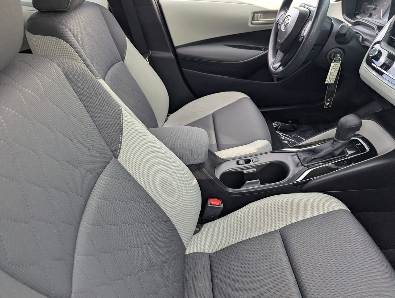 Used 2024 Toyota Corolla LE image 12