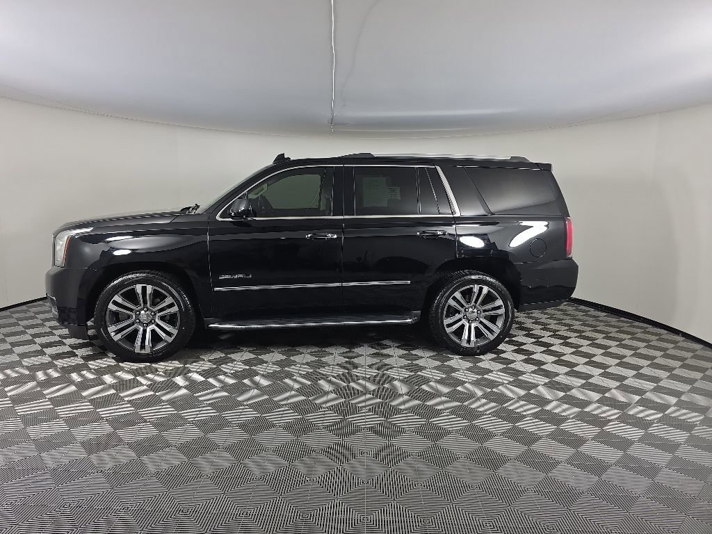 Used 2017 GMC Yukon Denali w/ Open Road Package AWD/4WD image 2