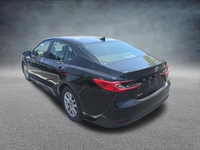 Used 2025 Toyota Camry LE FWD image 4