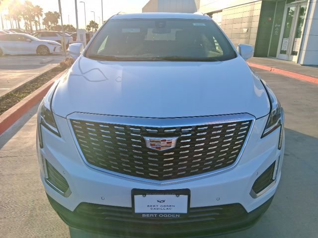New 2026 Cadillac XT5 Luxury w/ LPO, Premium Carpet Package image 2