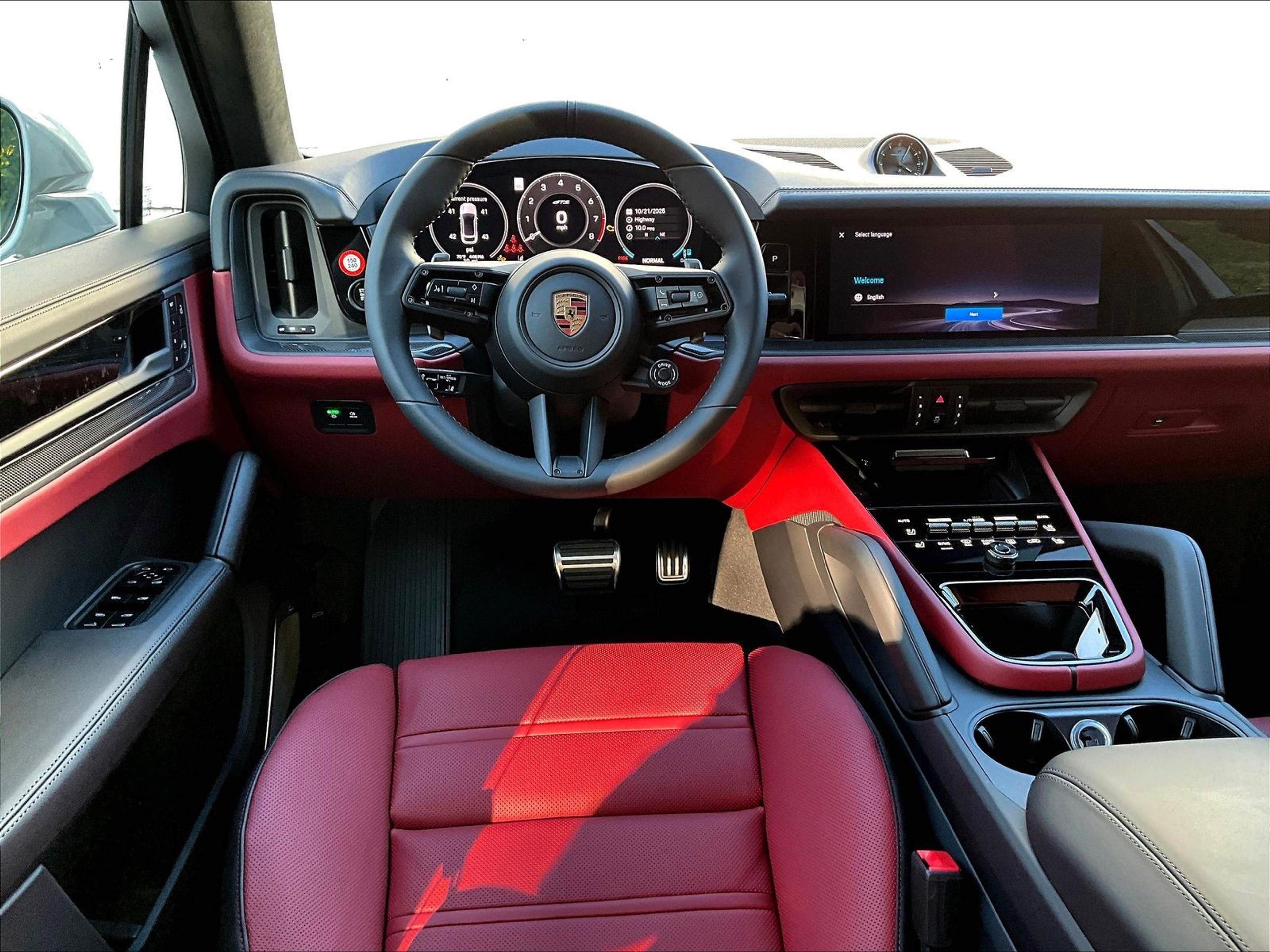 New 2026 Porsche Cayenne GTS image 18