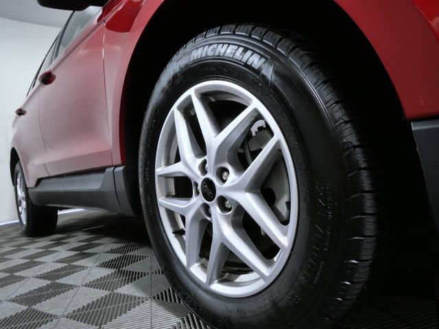 Certified 2023 Ford Edge SEL w/ Convenience Package AWD/4WD image 2