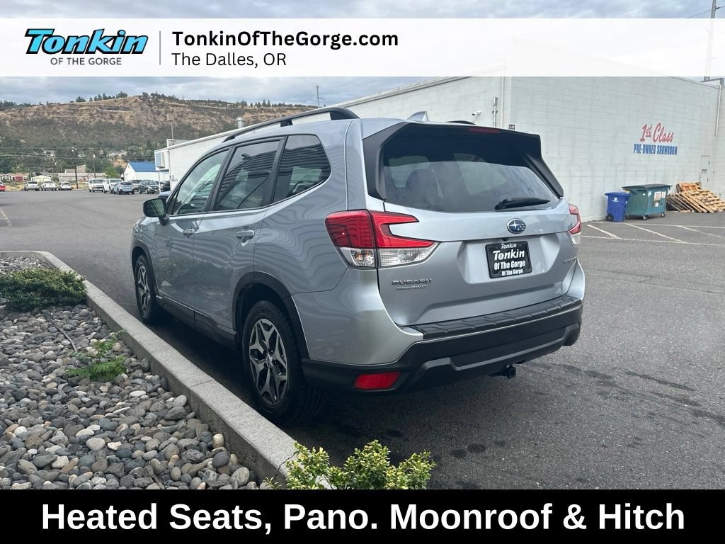 Used 2020 Subaru Forester Premium AWD/4WD image 9
