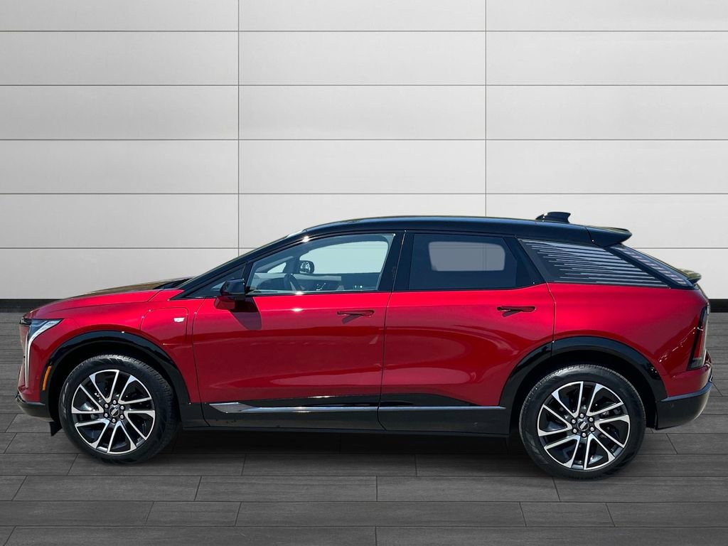 Used 2025 Cadillac Optiq Sport 1 image 2