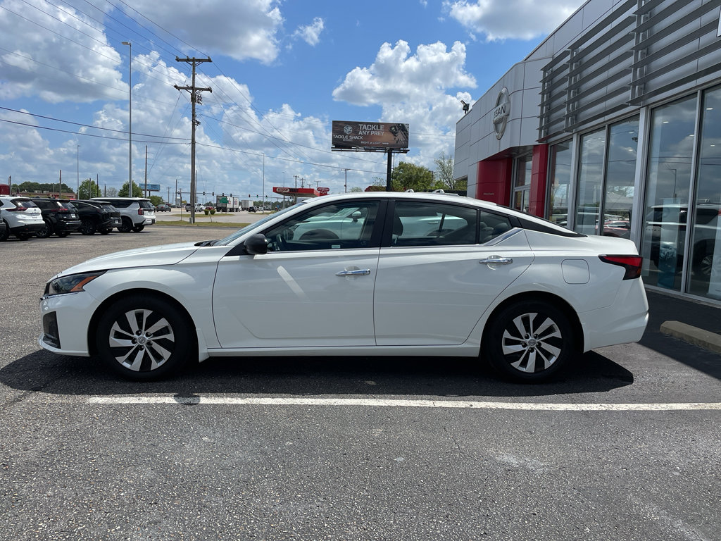 Used 2024 Nissan Altima 2.5 S image 18