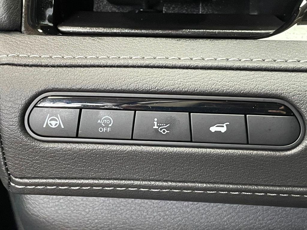 Used 2025 INFINITI QX80 Sensory image 53