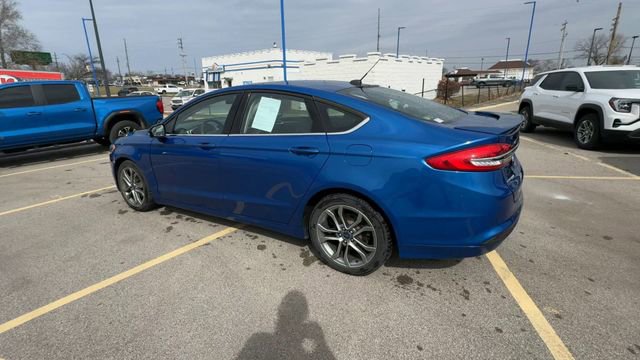 Used 2017 Ford Fusion SE w/ Equipment Group 201A image 6