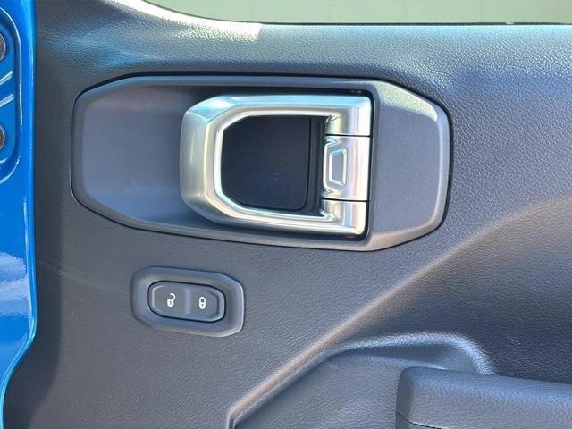 New 2026 Jeep Wrangler Sport AWD/4WD image 40
