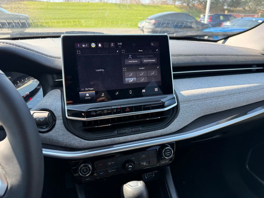 Used 2023 Jeep Compass Latitude image 6