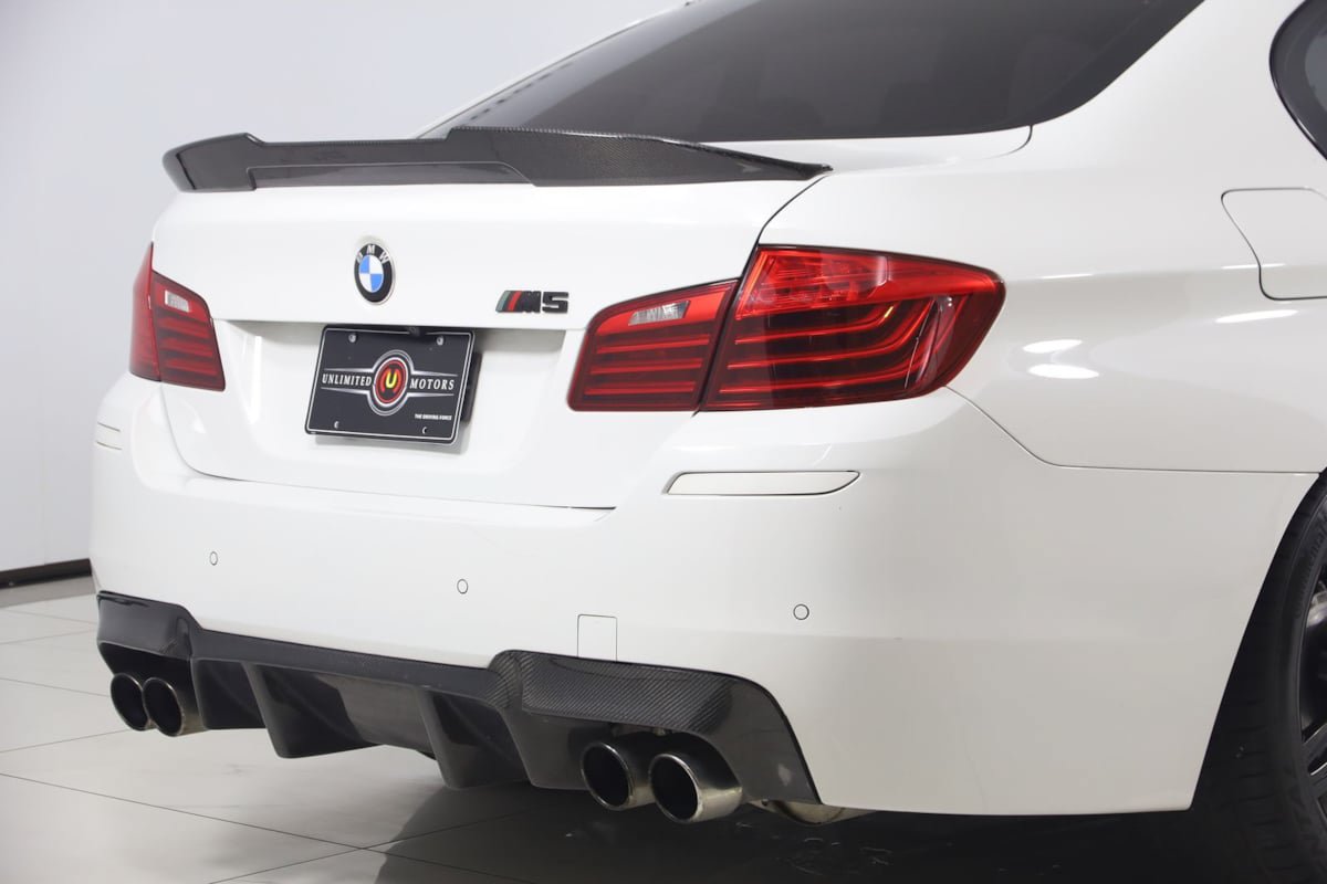 Used 2015 BMW M5 RWD image 46