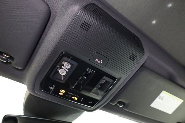 Used 2023 Volkswagen ID.4 Pro S Plus image 23