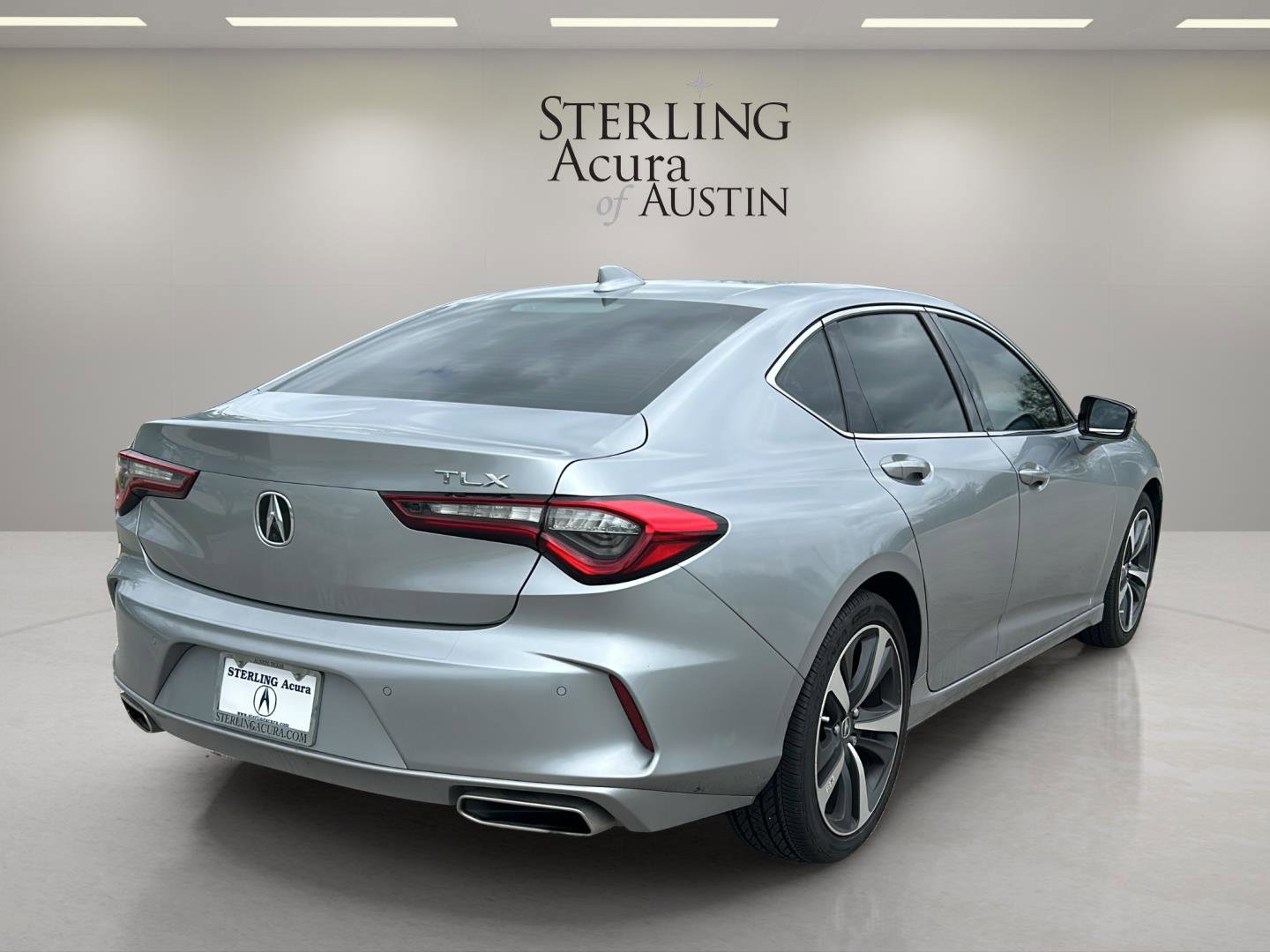 Used 2025 Acura TLX w/ Technology Package FWD image 5