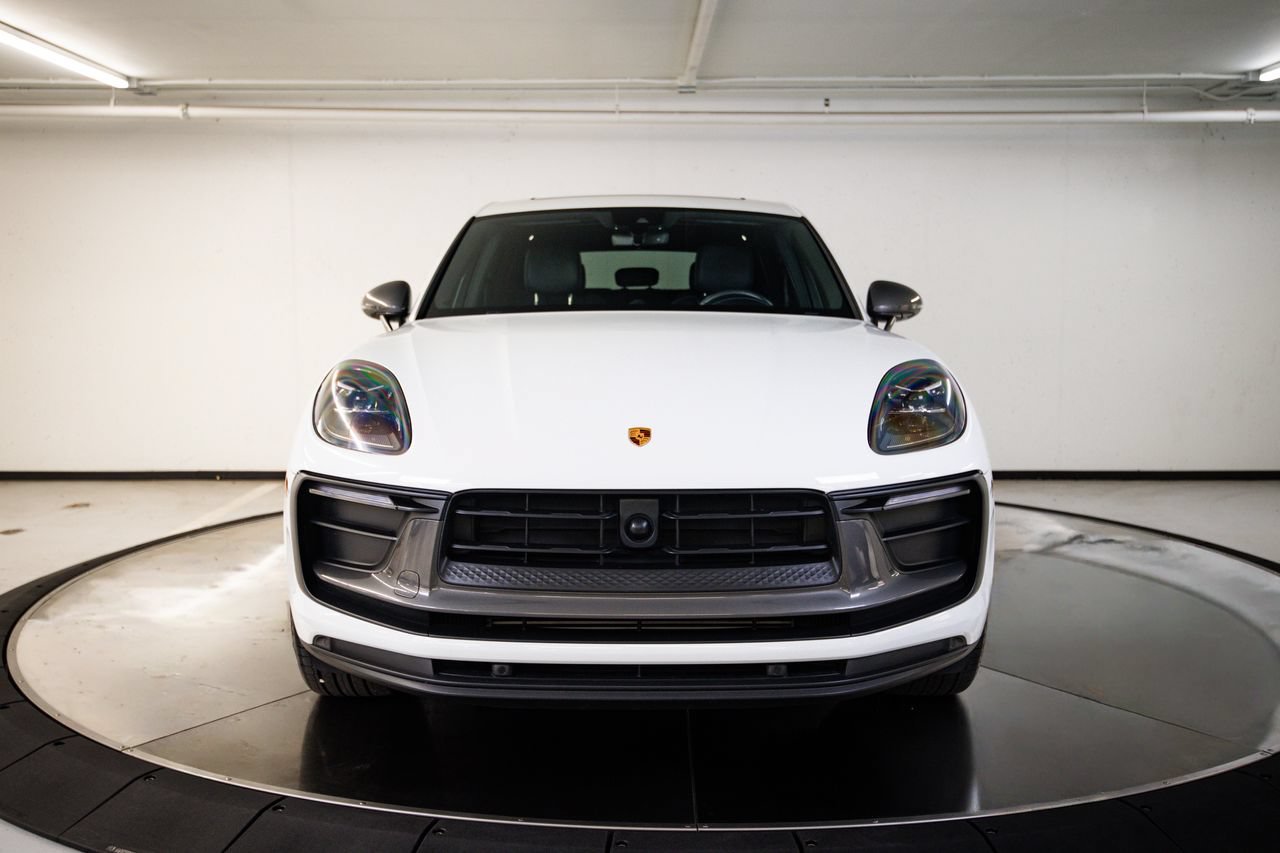 Certified 2024 Porsche Macan Turbo AWD/4WD image 10