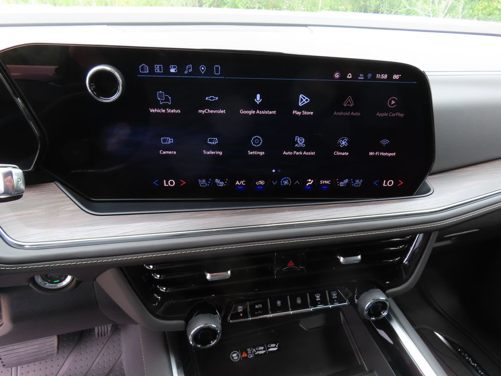 New 2026 Chevrolet Suburban Premier w/ Sun And Tow Package AWD/4WD image 5
