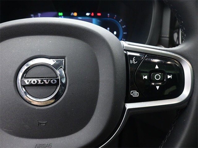Certified 2023 Volvo XC60 B5 Ultimate FWD image 15