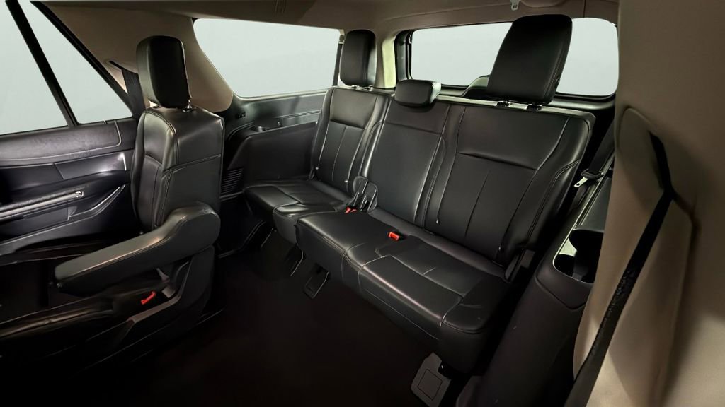 Used 2024 Ford Expedition Max XLT AWD/4WD image 27