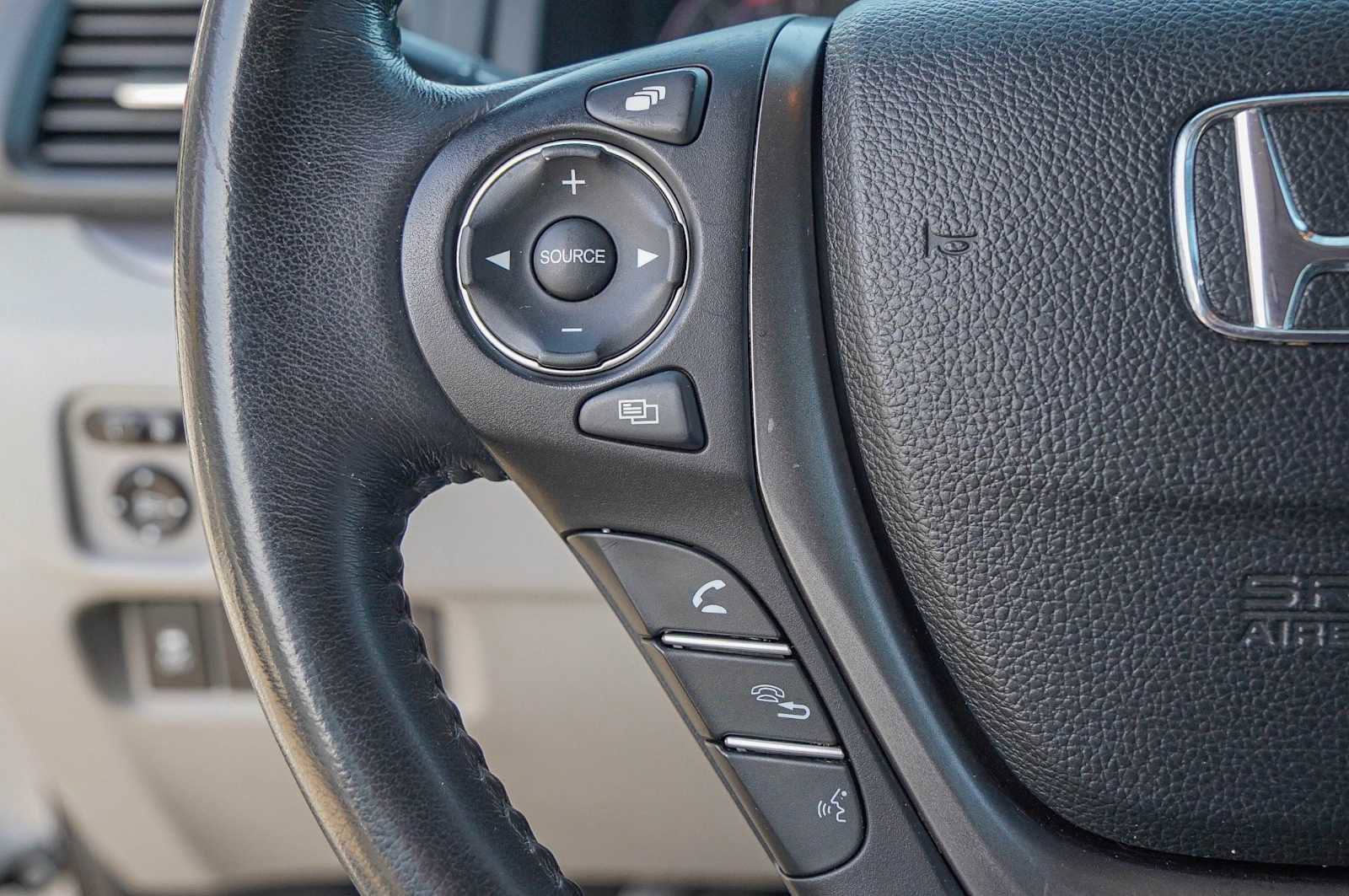 Used 2017 Honda Pilot EX-L image 13