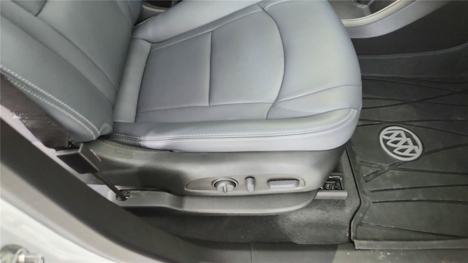 Used 2023 Buick Enclave Essence w/ Experience Buick Package AWD/4WD image 29