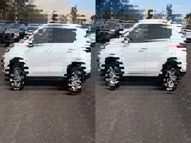 Used 2019 Kia Sportage LX image 5