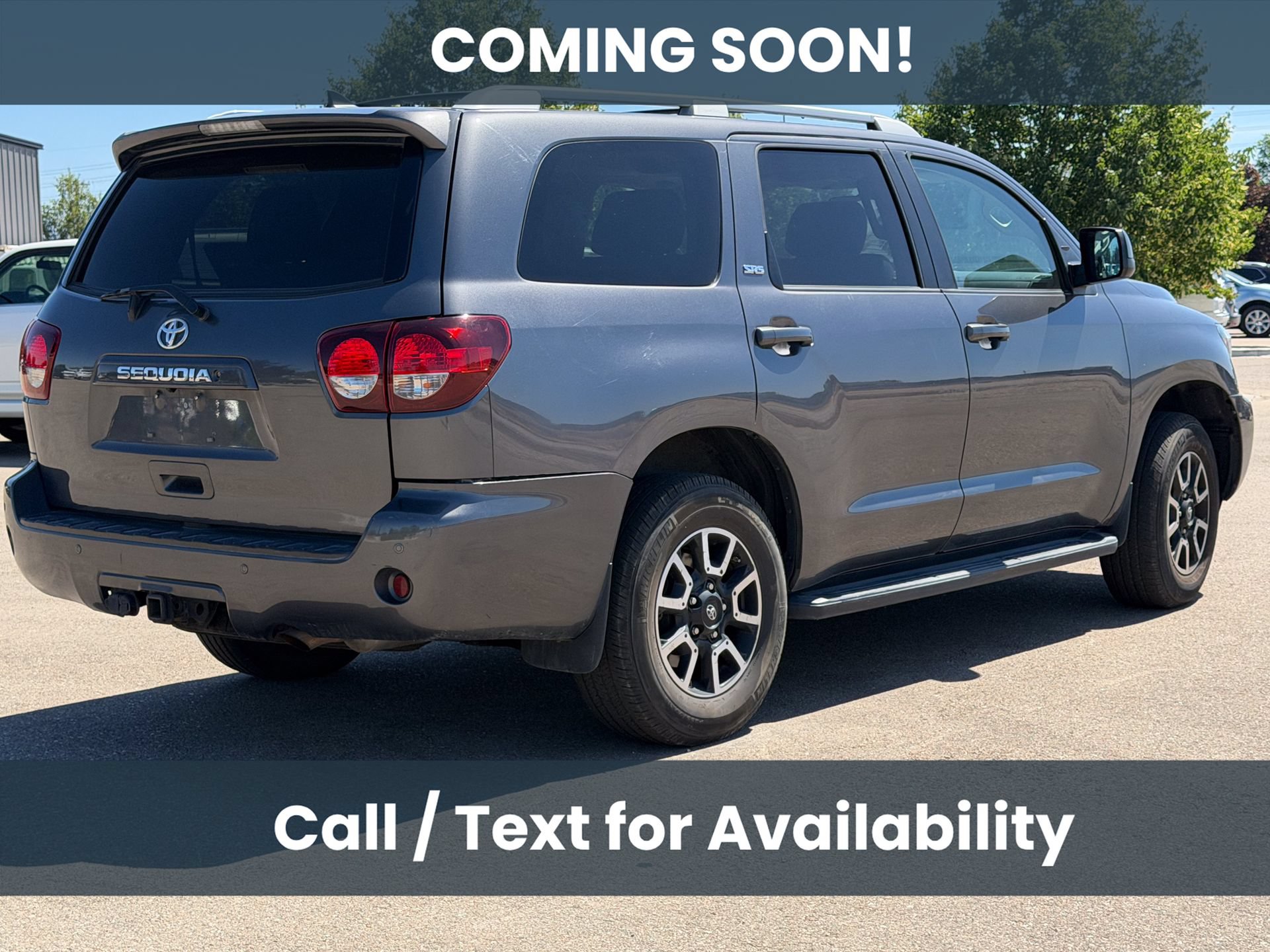 Used 2019 Toyota Sequoia SR5 AWD/4WD image 5