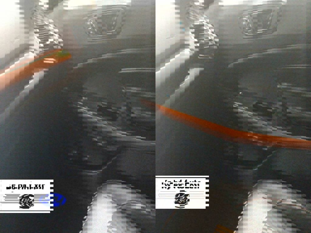 Used 2018 Ford EcoSport SES w/ SES Cold Weather Package AWD/4WD image 34