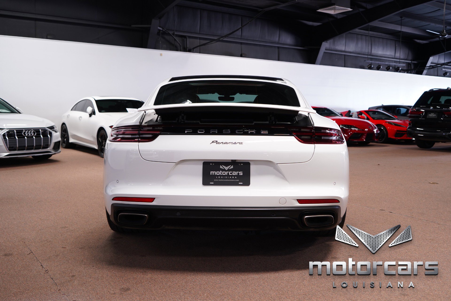 Used 2018 Porsche Panamera image 6