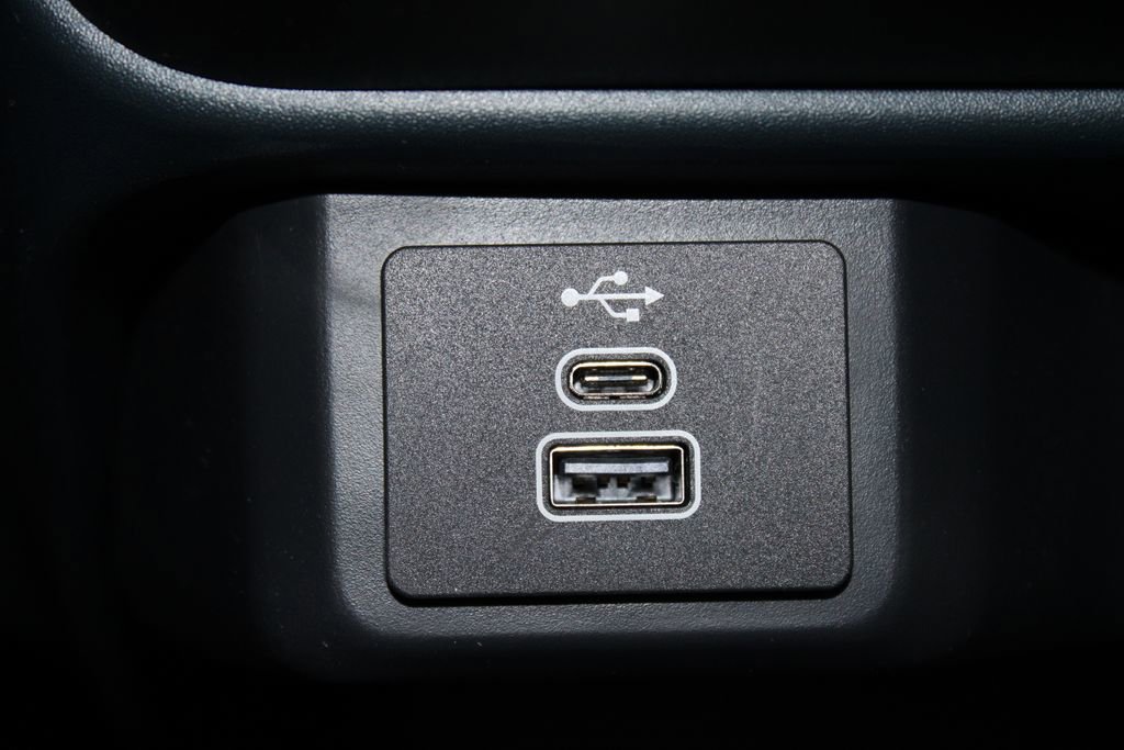 New 2025 Ford Maverick XL image 44