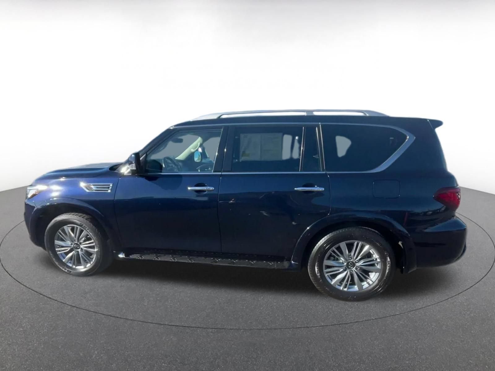 Used 2022 INFINITI QX80 Luxe AWD/4WD image 8