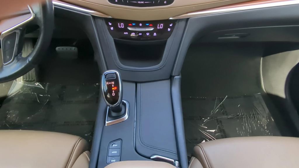 Used 2019 Cadillac XT5 Platinum image 21