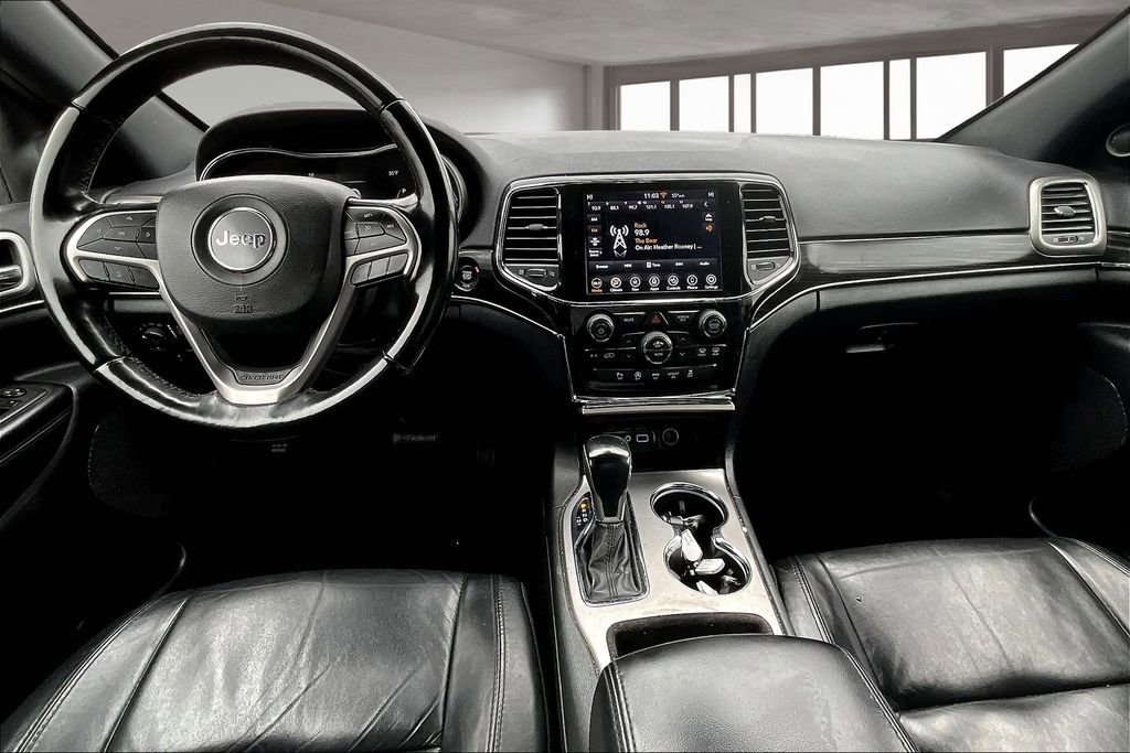 Used 2022 Jeep Grand Cherokee Limited image 16