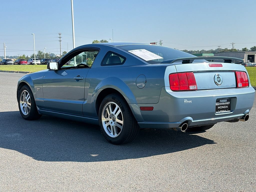 Used 2005 Ford Mustang GT RWD image 6
