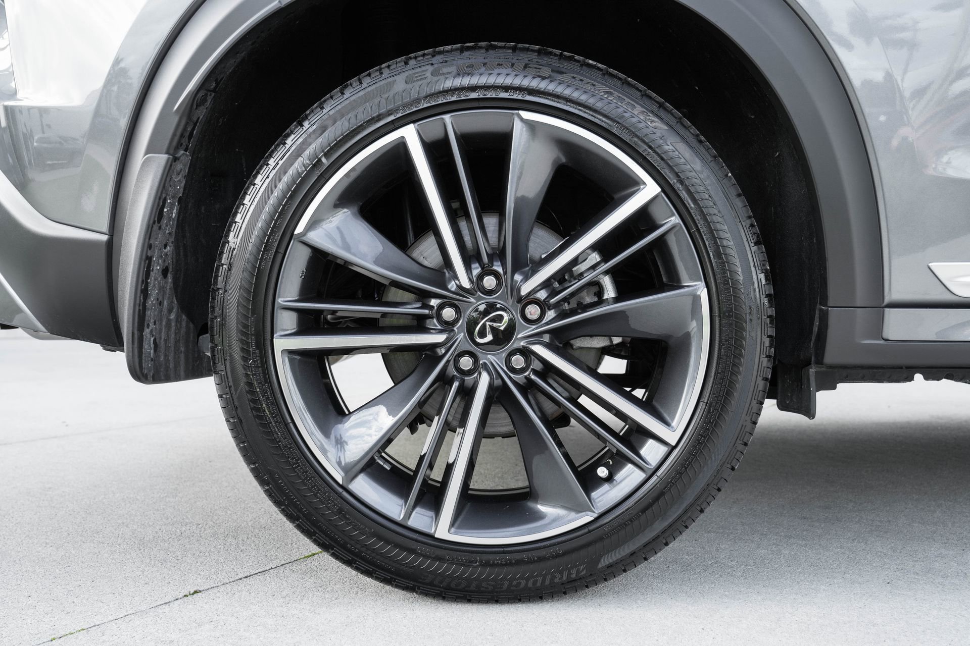 Used 2025 INFINITI QX55 Luxe w/ Accent Package image 24