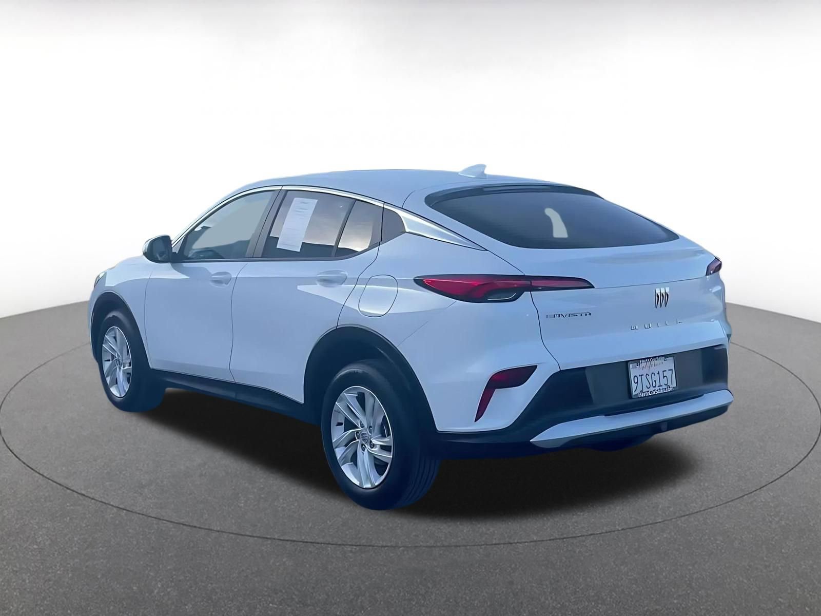 Used 2025 Buick Envista Preferred image 11